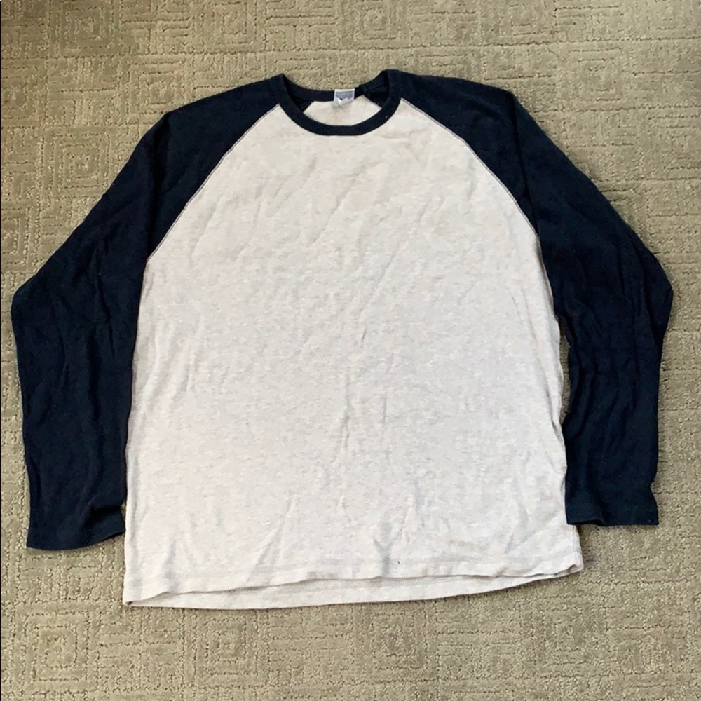Men’s Old Navy long sleeve shirt